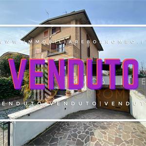 Villa In Vendita a Cesano Maderno
